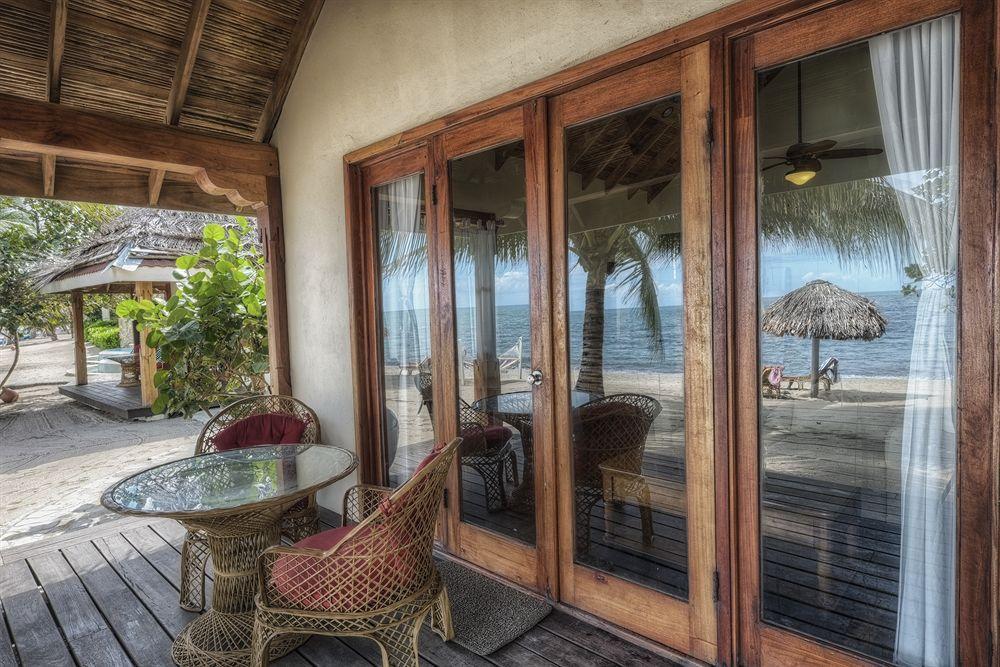 Almond Beach Resort At Jaguar Reef Hopkins Exterior foto